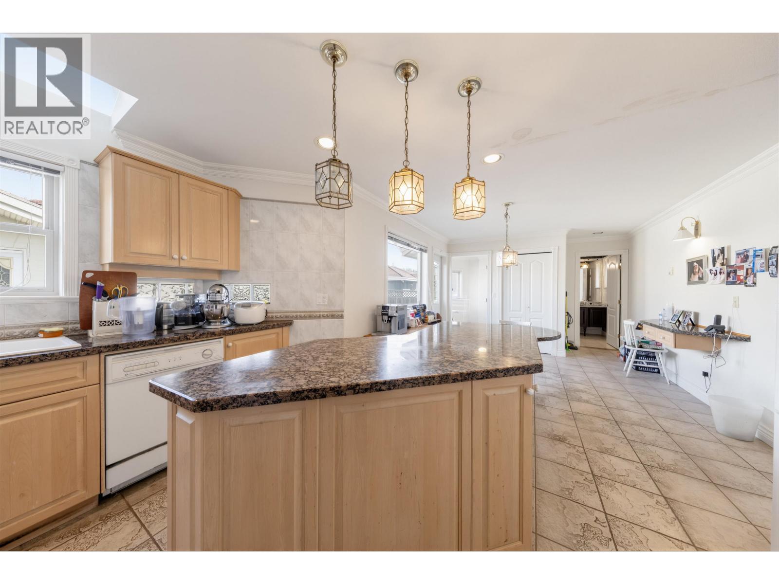 4993 Venables Street, Burnaby, British Columbia  V5B 1X8 - Photo 9 - R3163294