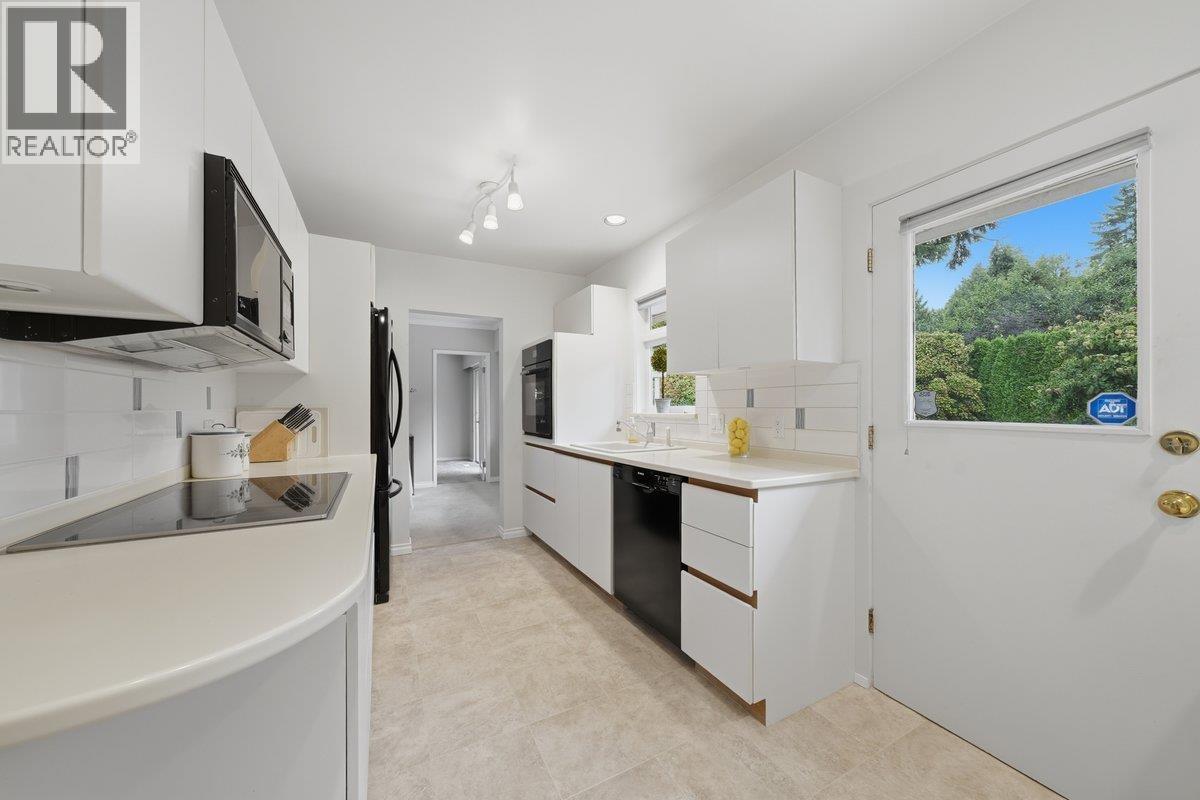 3250 Delbrook Avenue, North Vancouver, British Columbia  V7N 3Y5 - Photo 14 - R3163299