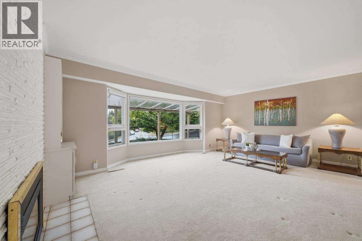 3250 Delbrook Avenue, North Vancouver, British Columbia  V7N 3Y5 - Photo 5 - R3163299