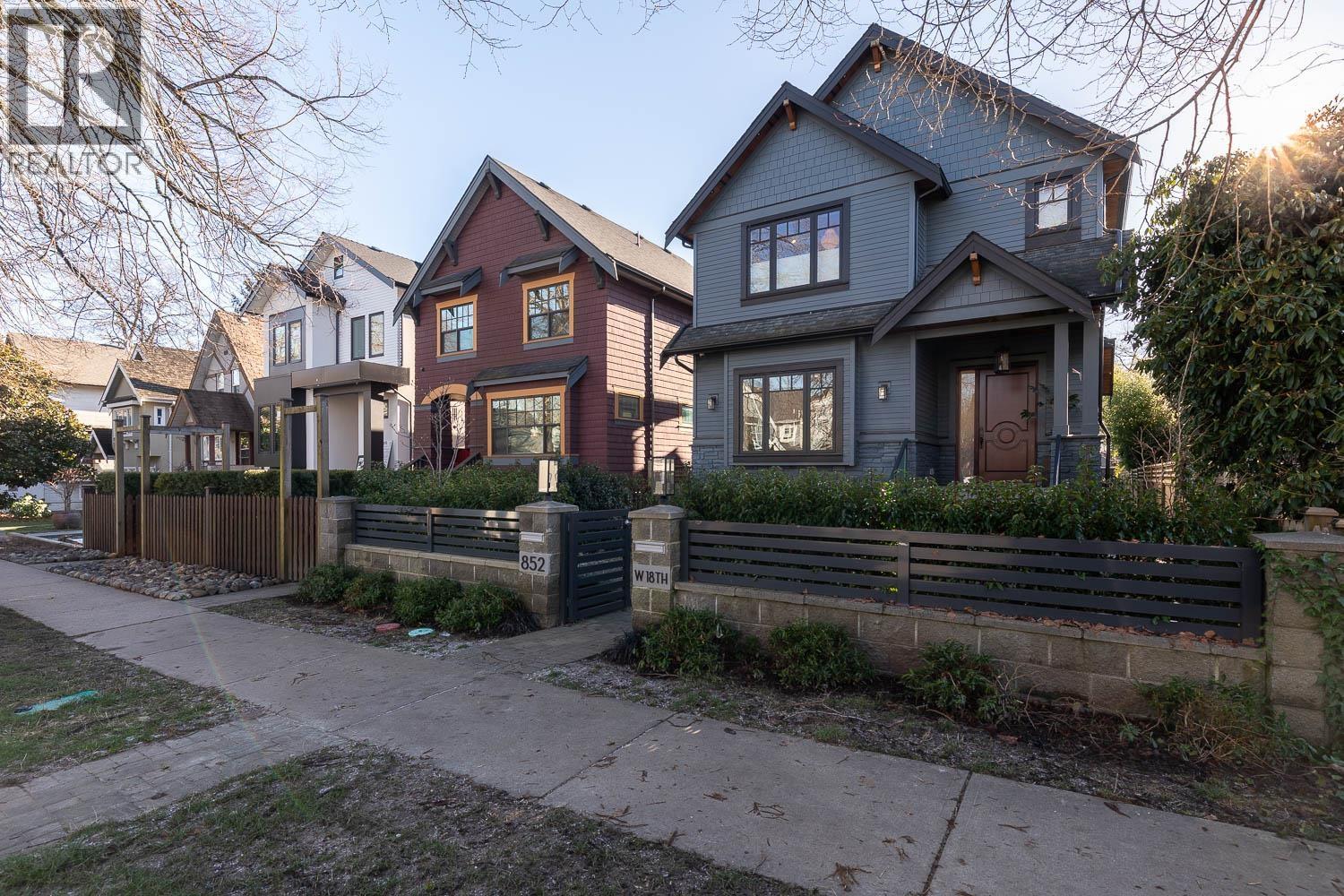 852 W 18TH AVENUE, vancouver, British Columbia