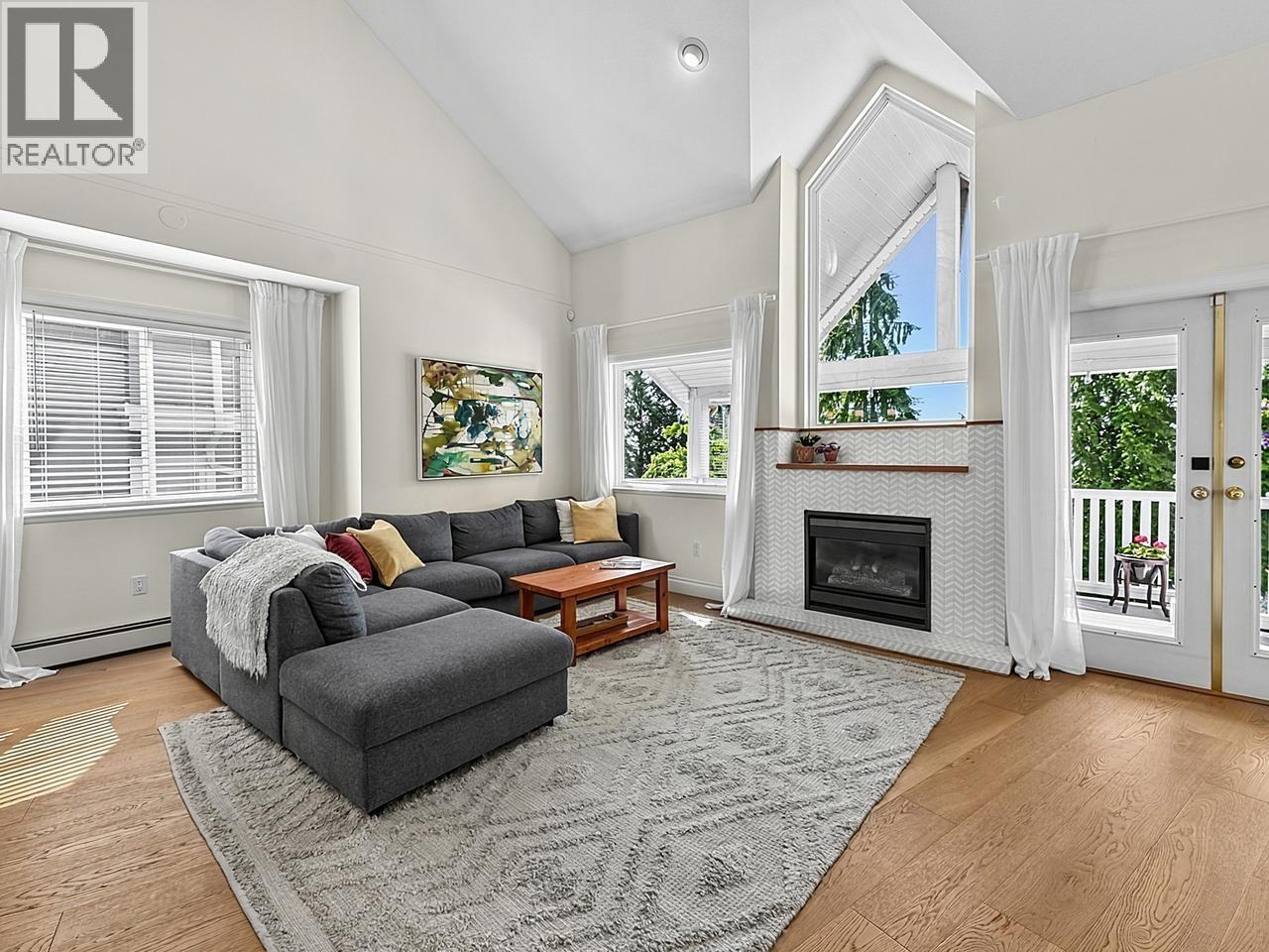 1074 Kilmer Road, North Vancouver, British Columbia  V7K 1R1 - Photo 10 - R3163332