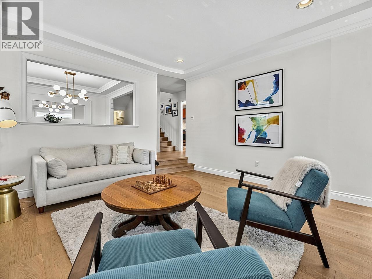 1074 Kilmer Road, North Vancouver, British Columbia  V7K 1R1 - Photo 4 - R3163332