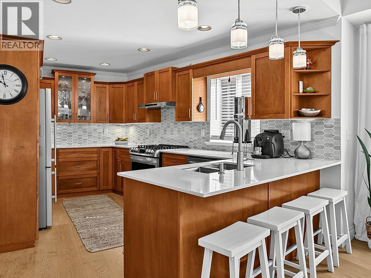 1074 Kilmer Road, North Vancouver, British Columbia  V7K 1R1 - Photo 7 - R3163332