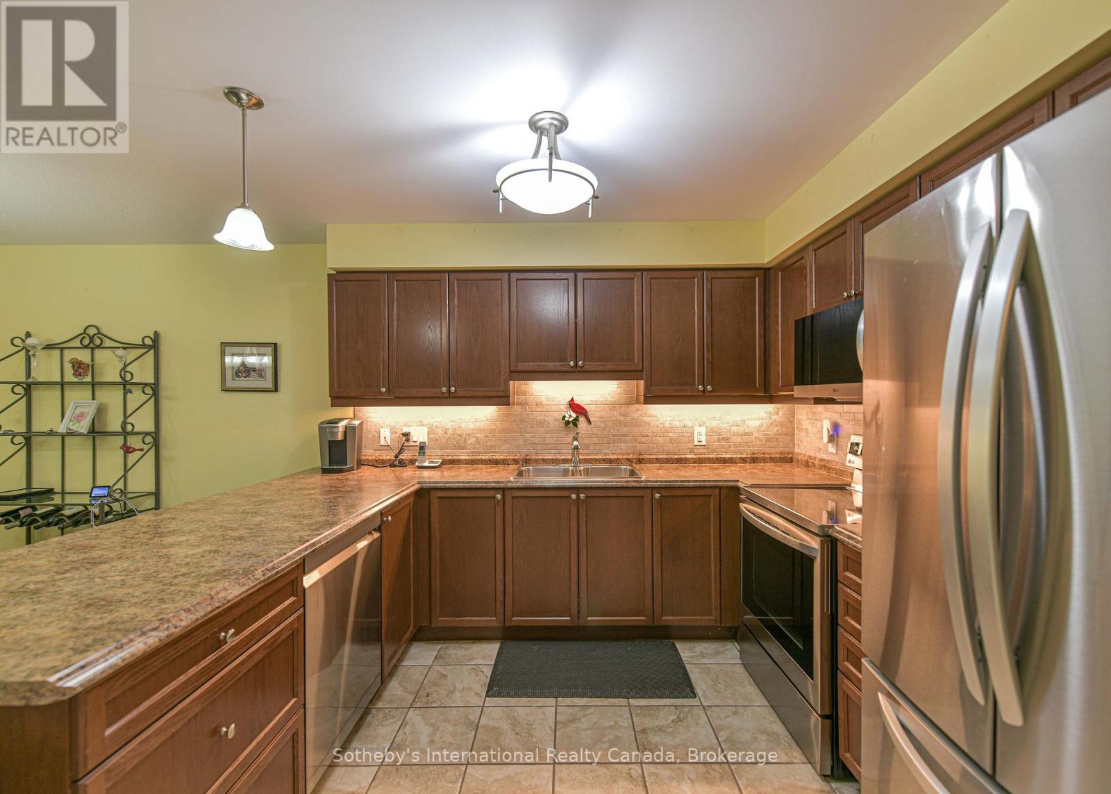 111 Lucy Lane, Orillia, Ontario L3V 7A8 - Photo 16 - S13762200