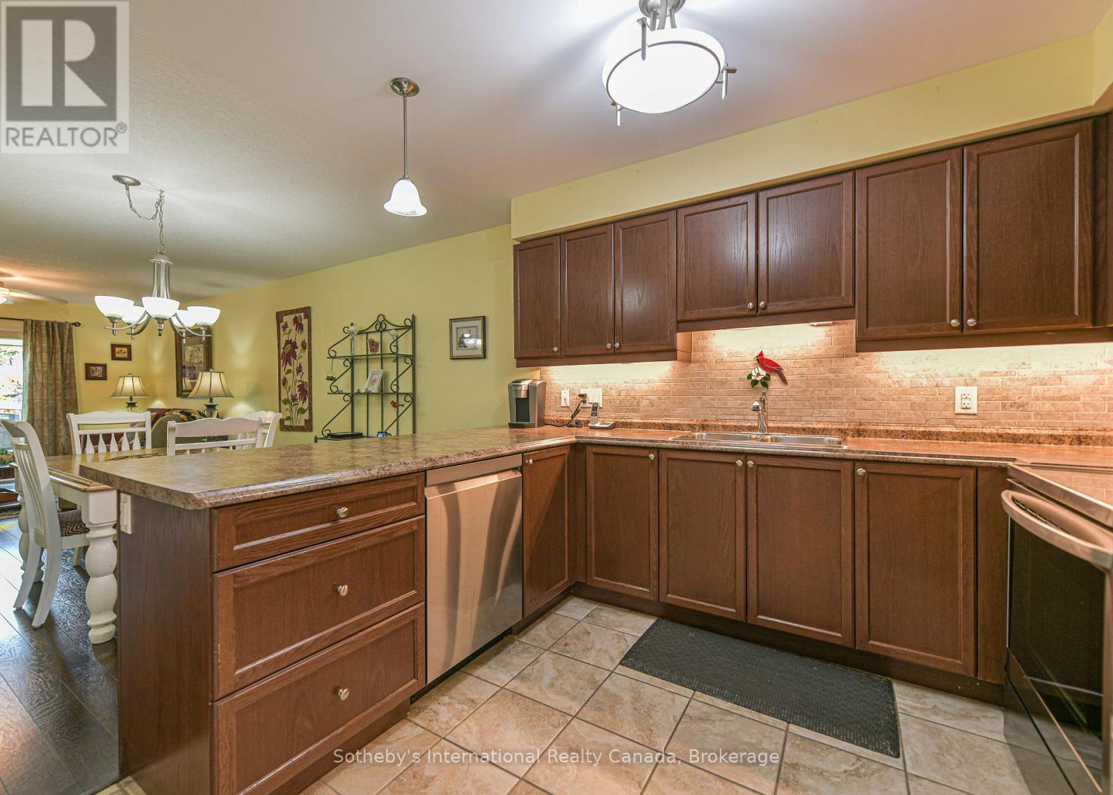 111 Lucy Lane, Orillia, Ontario L3V 7A8 - Photo 17 - S13762200