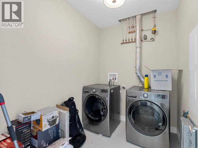 405-36 WATERFRONT PLACE photo 17