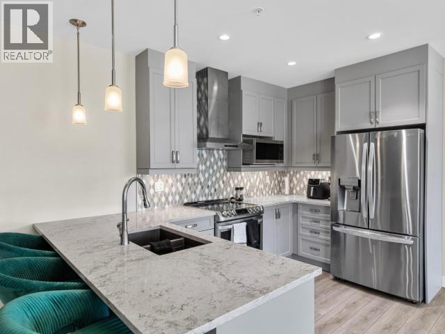 405-36 WATERFRONT PLACE photo 4