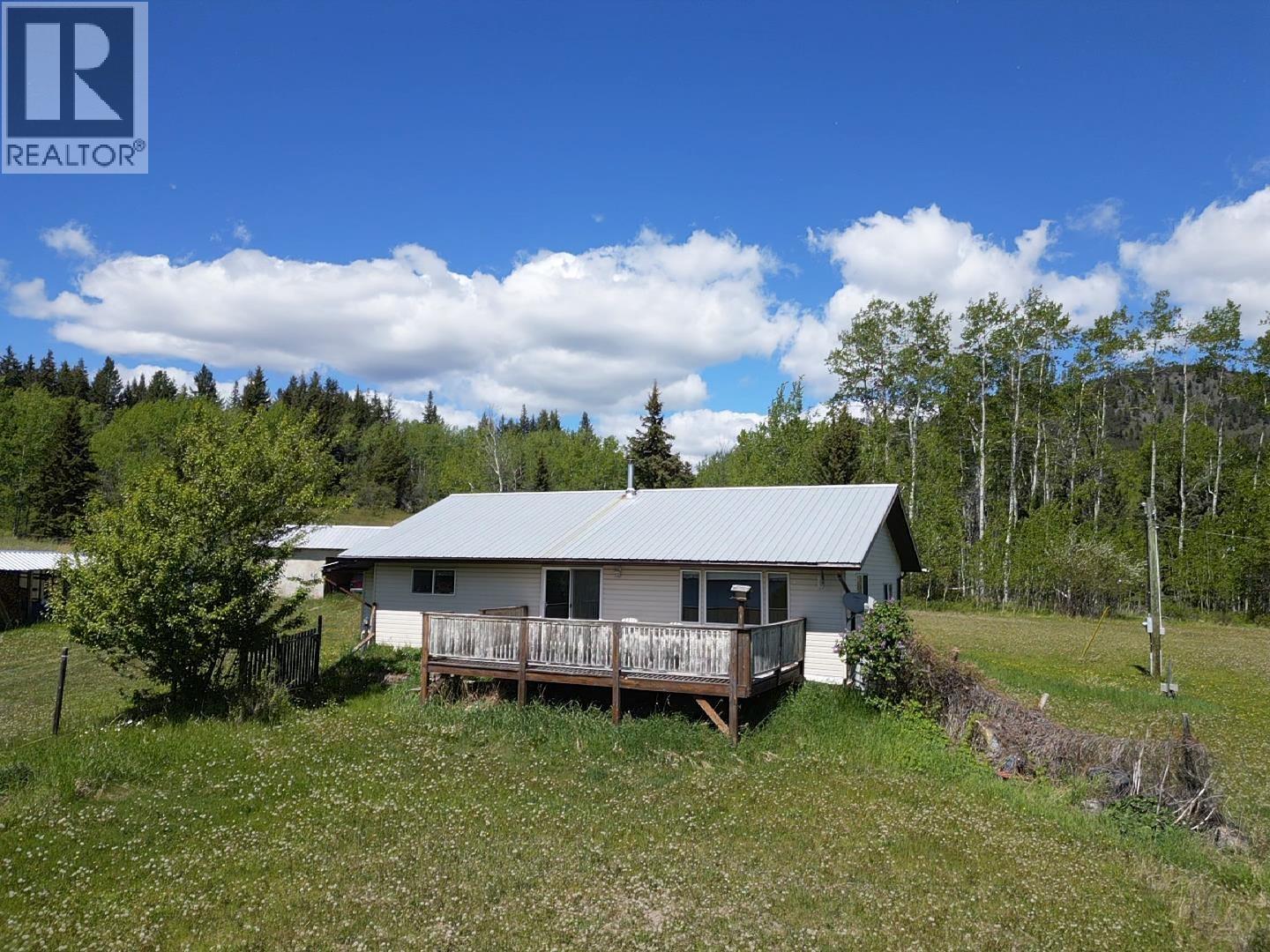 3150 Francois Lake Road, Fraser Lake, British Columbia  V0J 1S0 - Photo 2 - R3129748