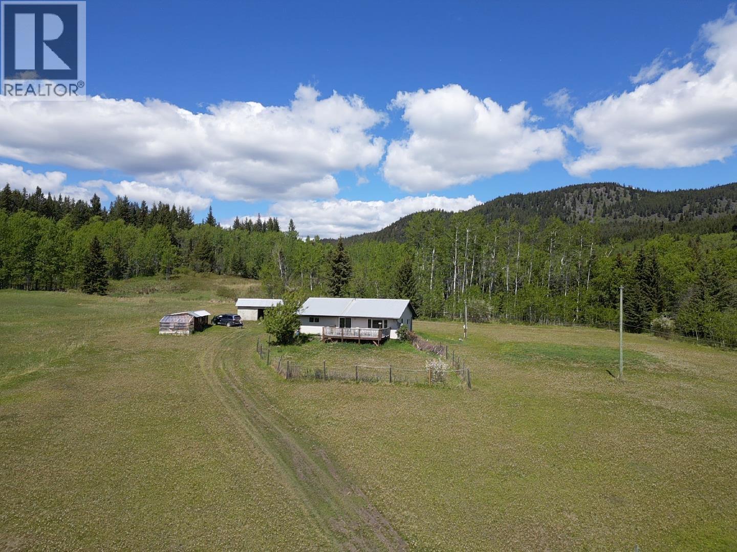3150 Francois Lake Road, Fraser Lake, British Columbia  V0J 1S0 - Photo 3 - R3129748