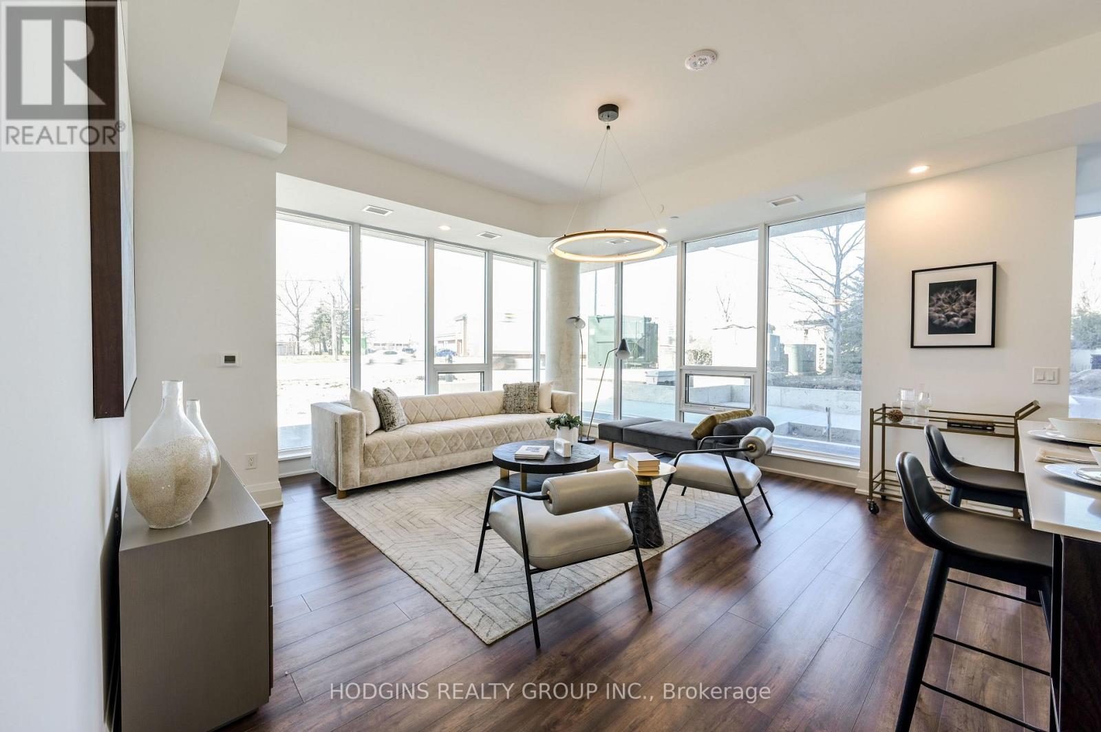 1711 - 1035 Southdown Road, Mississauga, Ontario  L5J 0A2 - Photo 2 - W13762206