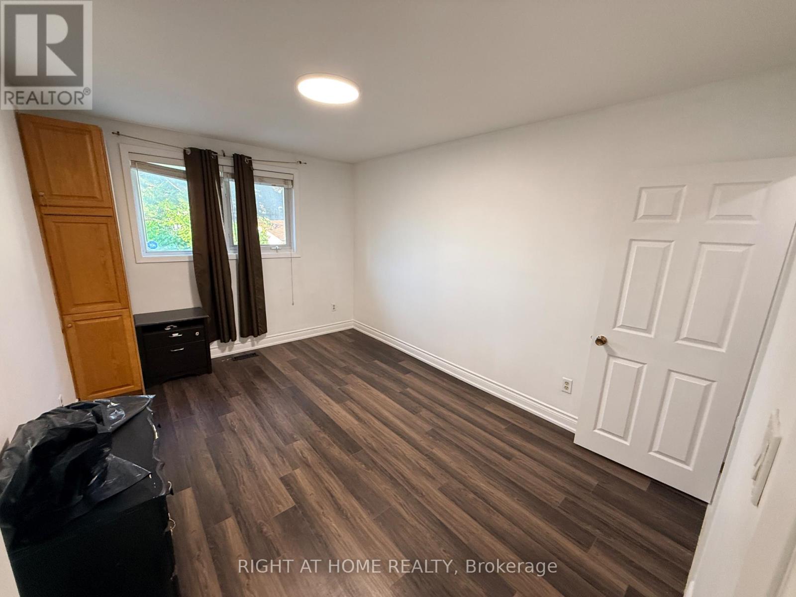 71 Navenby Crescent, Toronto, Ontario  M9L 1B3 - Photo 16 - W13762208