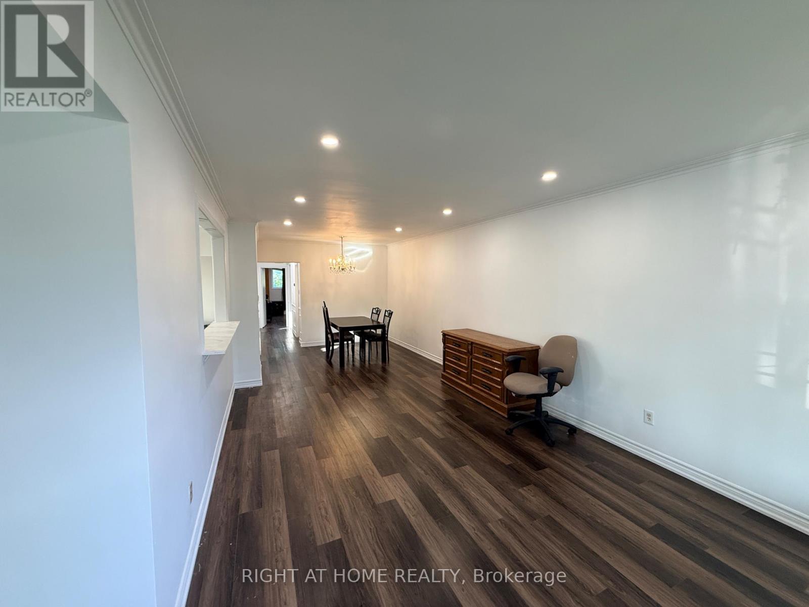 71 Navenby Crescent, Toronto, Ontario  M9L 1B3 - Photo 2 - W13762208