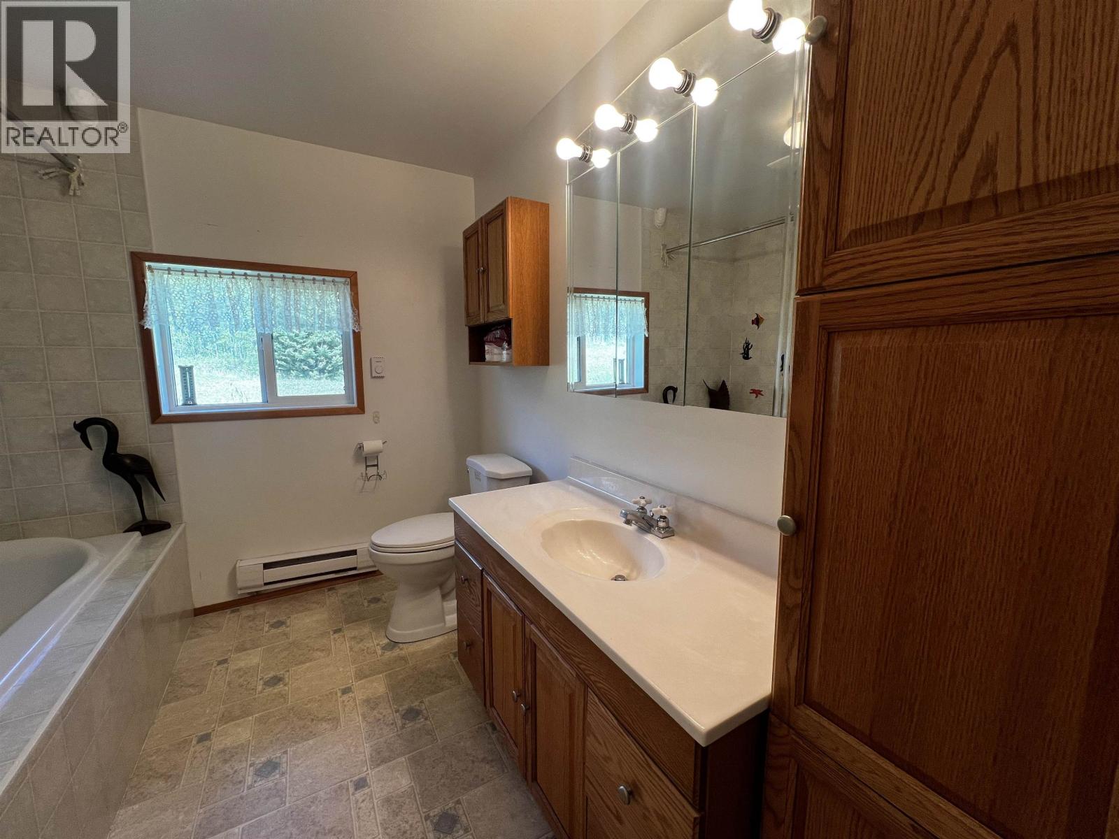 3150 Francois Lake Road, Fraser Lake, British Columbia  V0J 1S0 - Photo 16 - R3129748