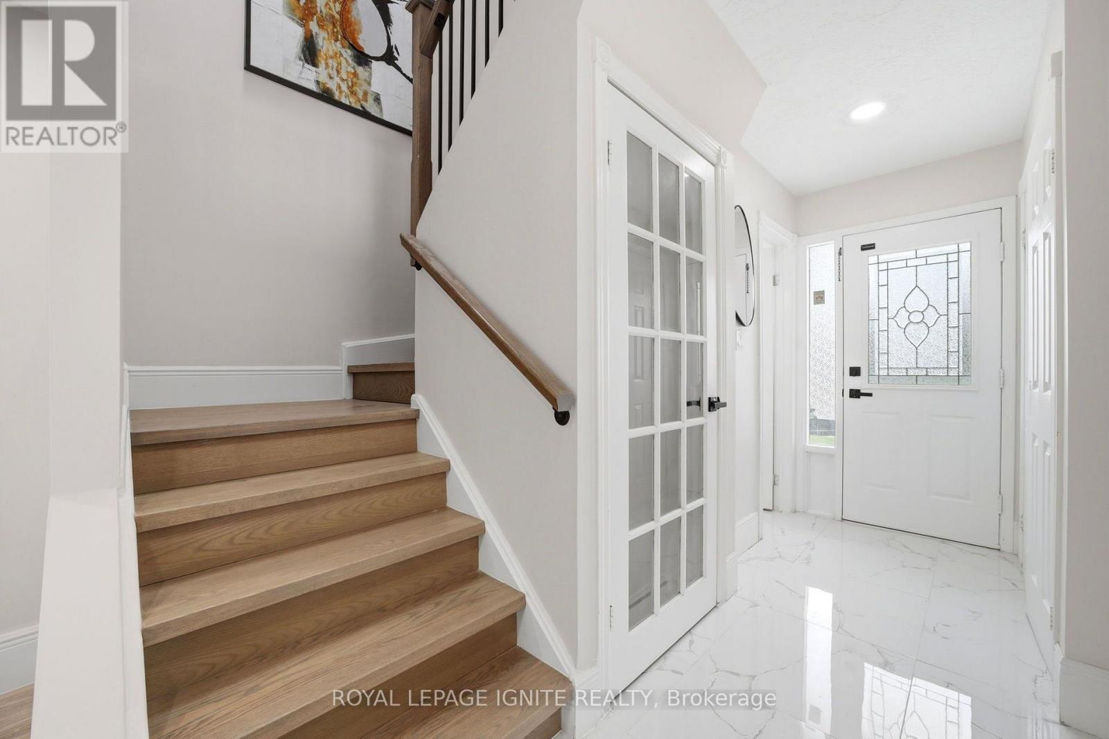 26 Winston Crescent, Whitby, Ontario  L1N 6Y1 - Photo 4 - E13760898