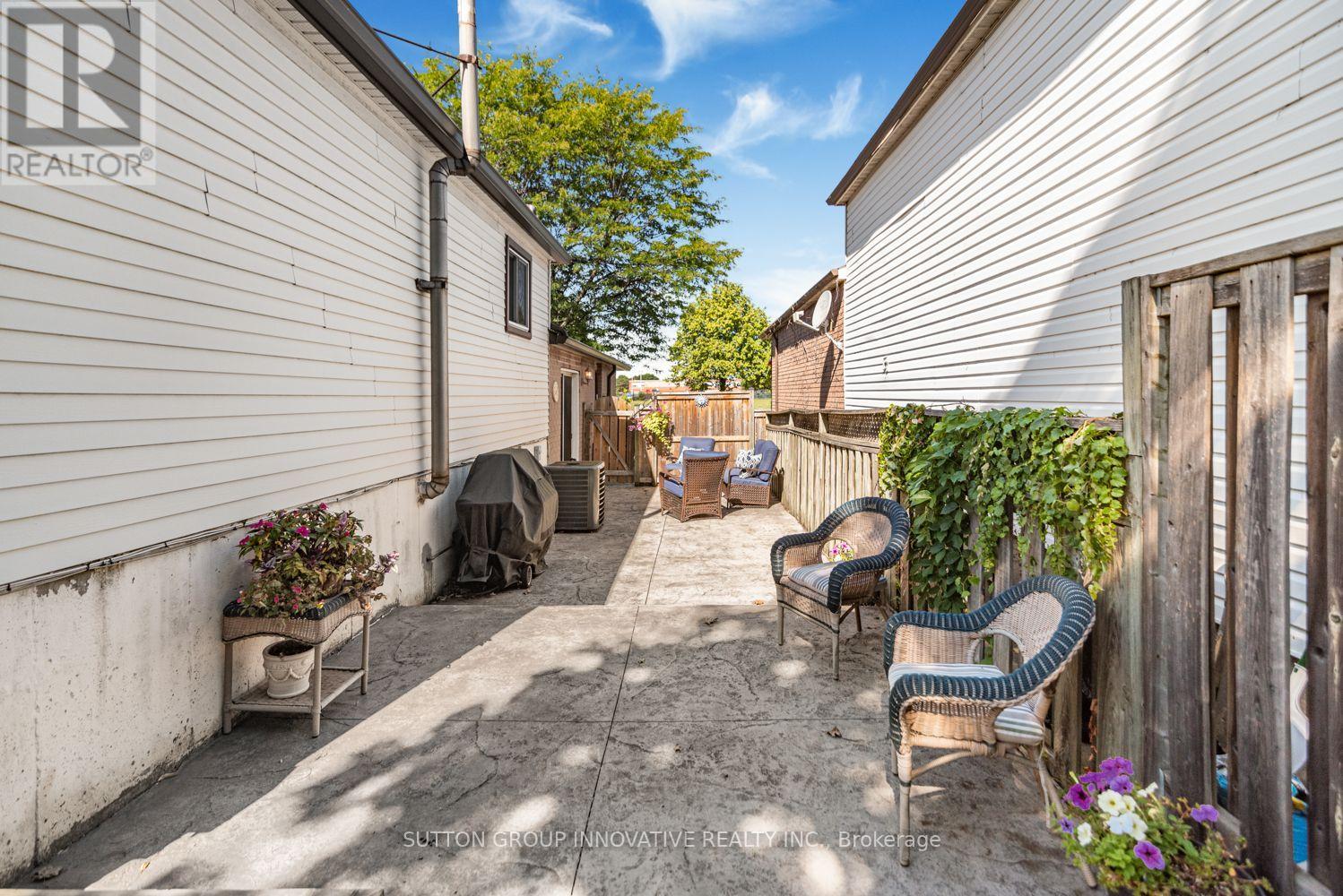 703 Upper Wentworth Street, Hamilton, Ontario  L9A 4V6 - Photo 37 - X13762182