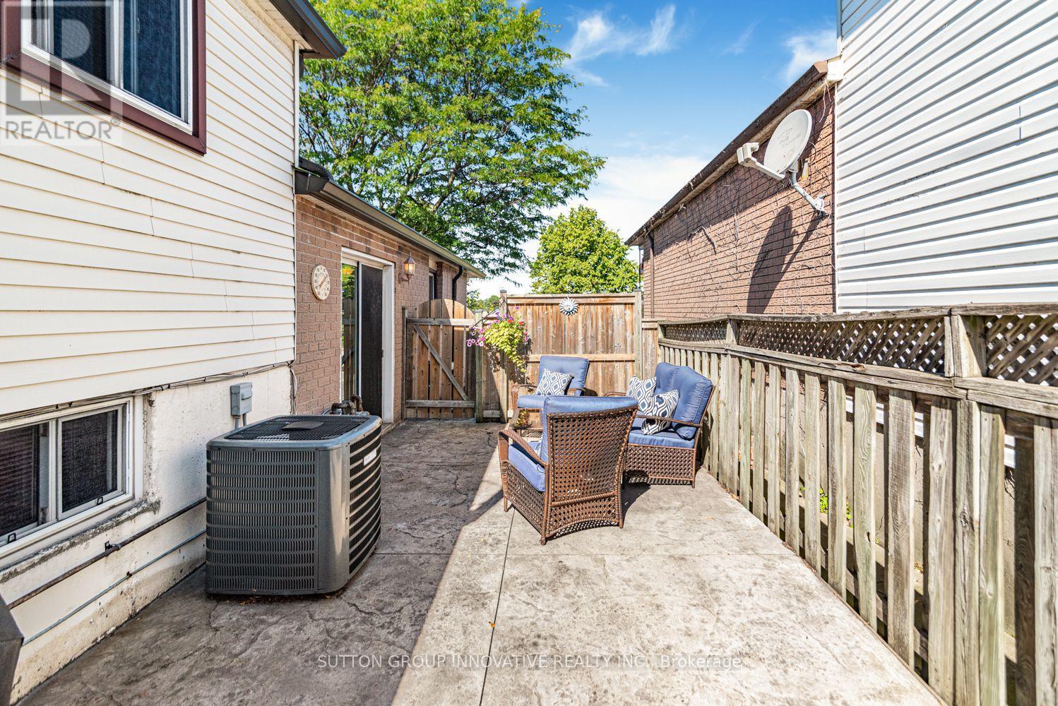 703 Upper Wentworth Street, Hamilton, Ontario  L9A 4V6 - Photo 38 - X13762182