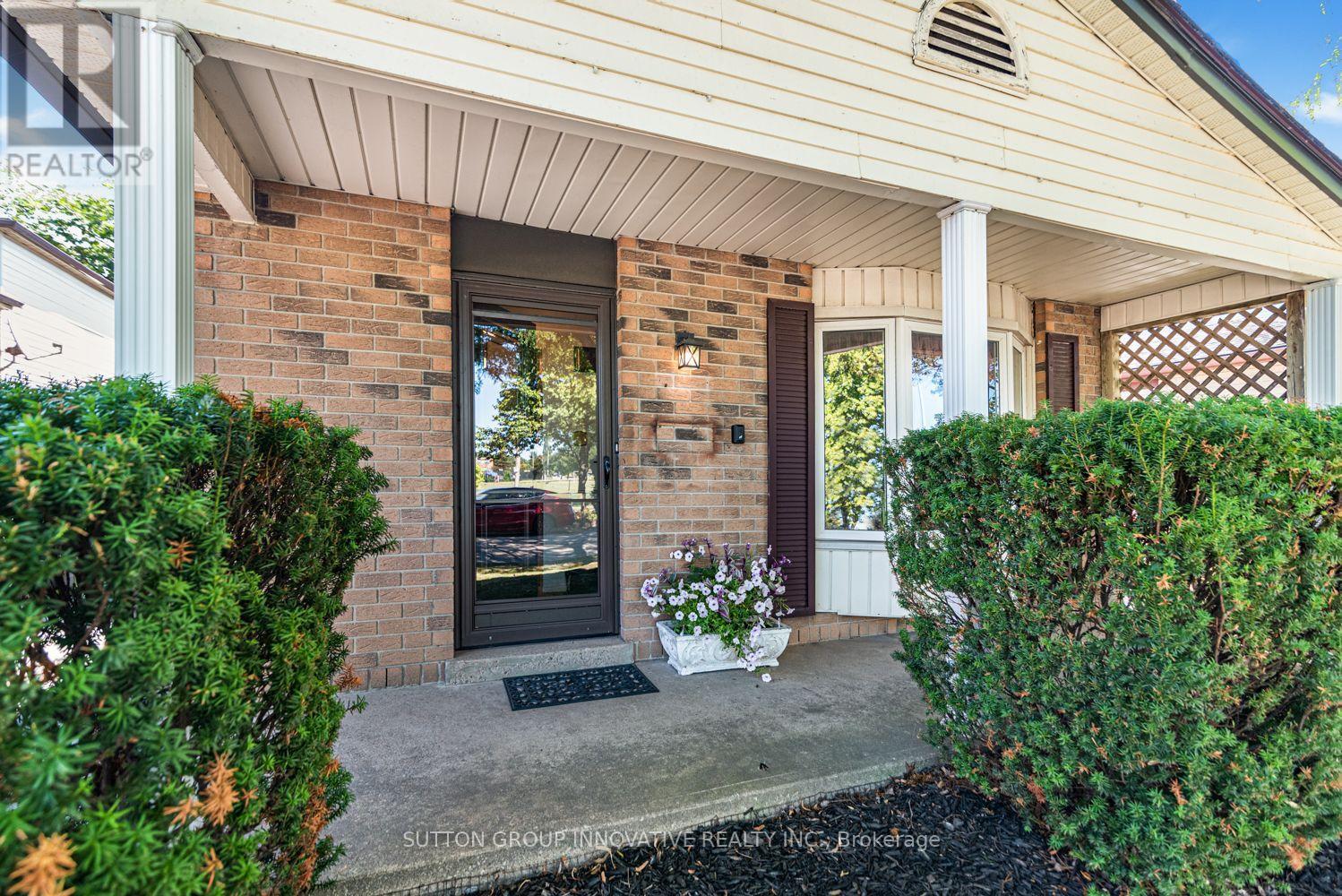703 Upper Wentworth Street, Hamilton, Ontario  L9A 4V6 - Photo 4 - X13762182