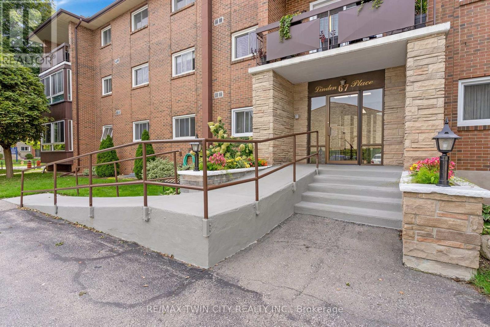 206 - 67 Breckenridge Drive, Kitchener, Ontario  N2B 3R8 - Photo 3 - X13762234