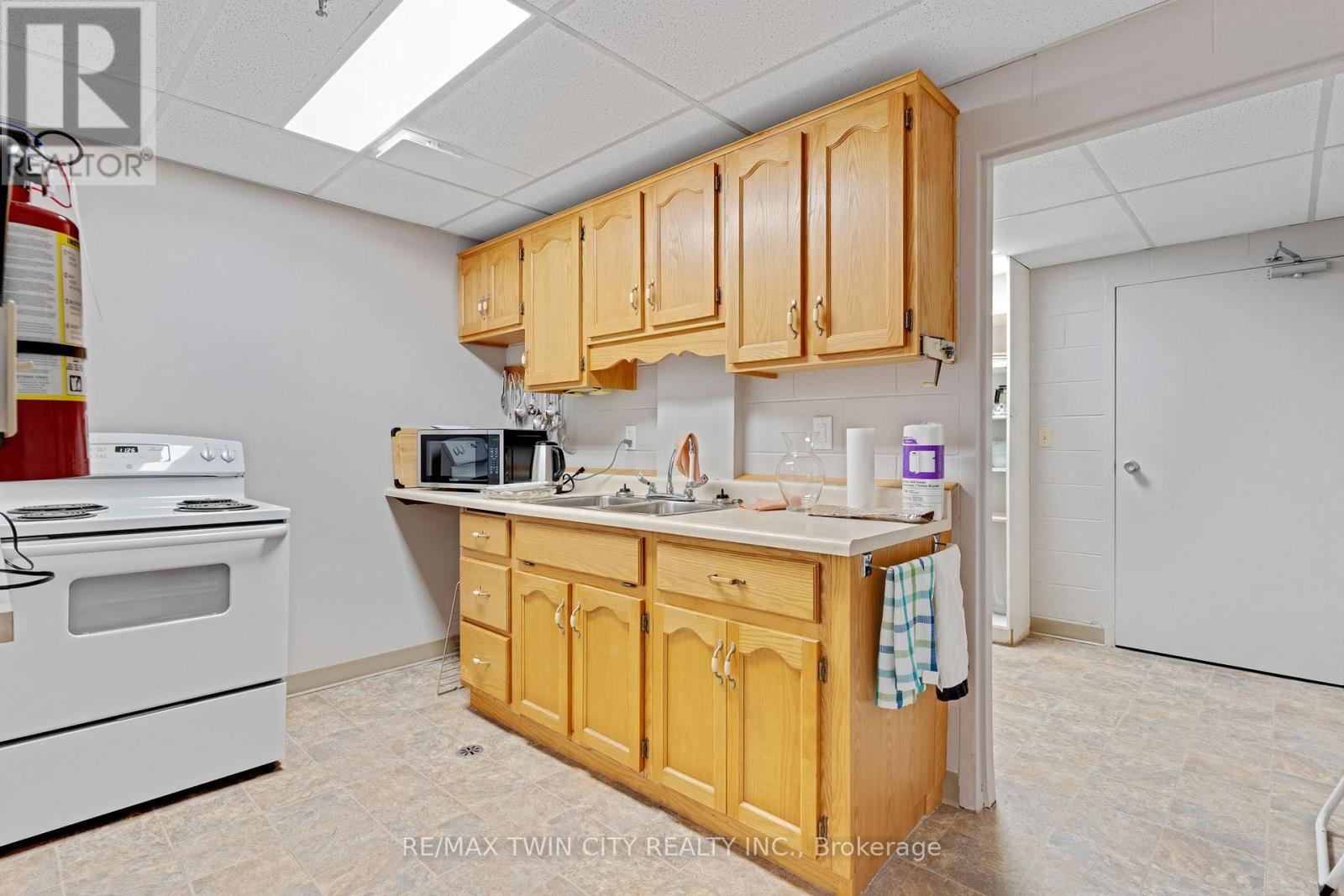 206 - 67 Breckenridge Drive, Kitchener, Ontario  N2B 3R8 - Photo 30 - X13762234