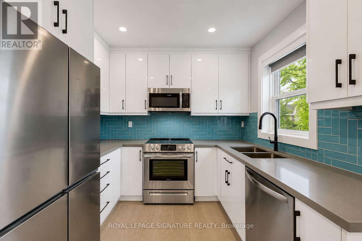 151 Campbell Avenue, Toronto, Ontario  M6P 3V3 - Photo 9 - W13761624