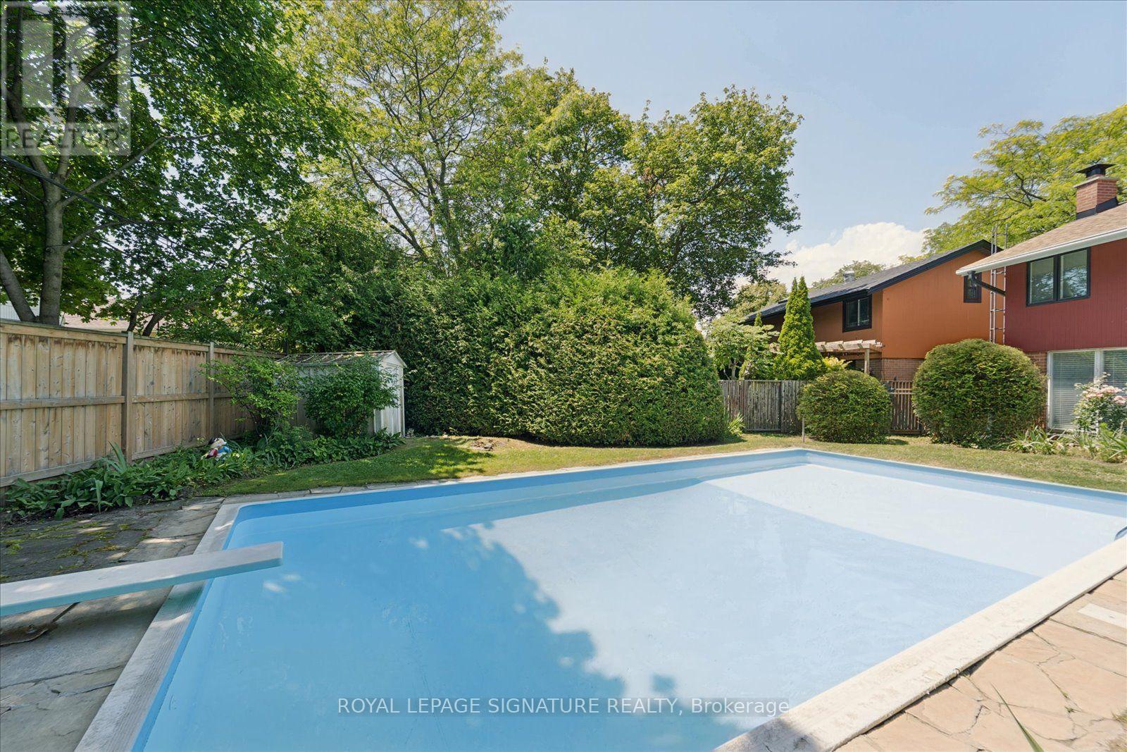 17 Lesterwood Crescent, Toronto, Ontario  M1P 3L5 - Photo 37 - E13761706