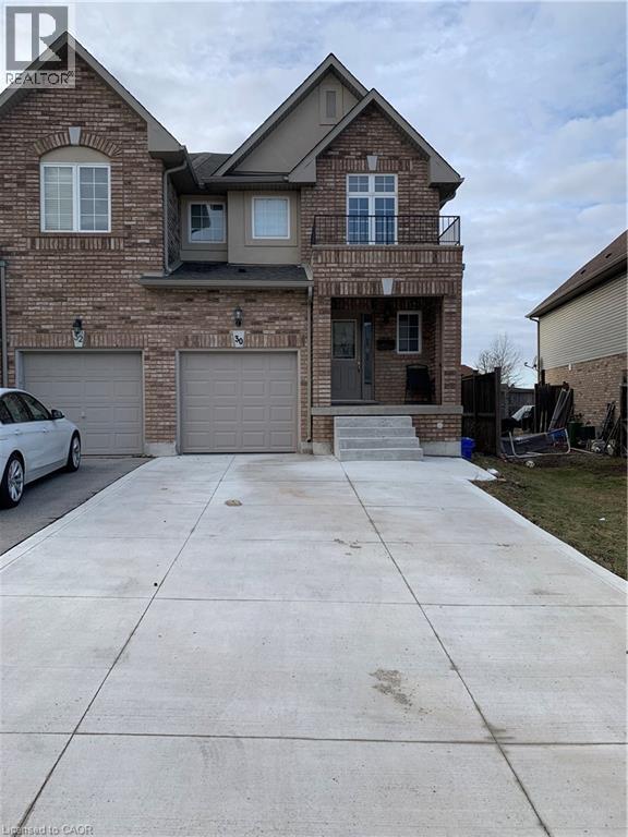 30 MEADOW WOOD Crescent
