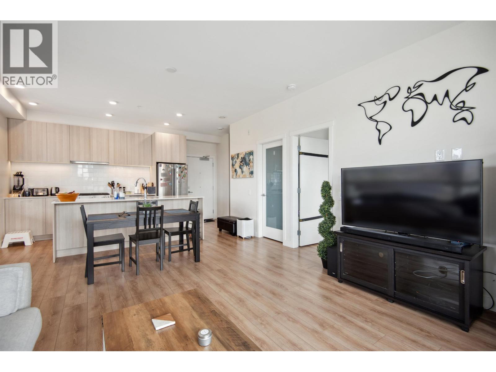 608 721 Anskar Court, Coquitlam, British Columbia  V3J 0L4 - Photo 6 - R3163258