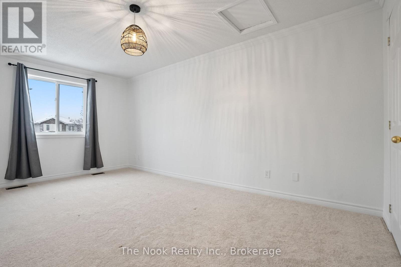 Main & Upper - 11 Jollow Drive, Clarington, Ontario  L1C 4V9 - Photo 6 - E13762574