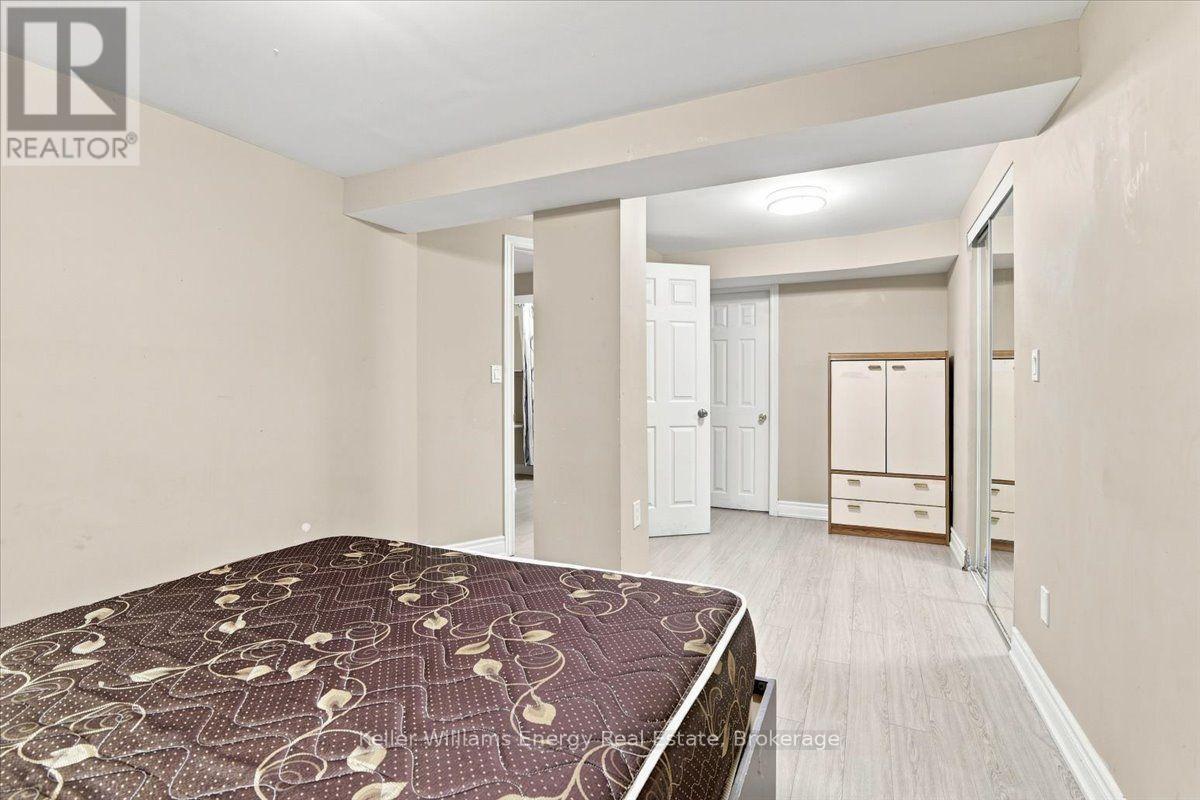 21 Upland Drive, Whitby, Ontario  L1N 8H9 - Photo 10 - E13762594