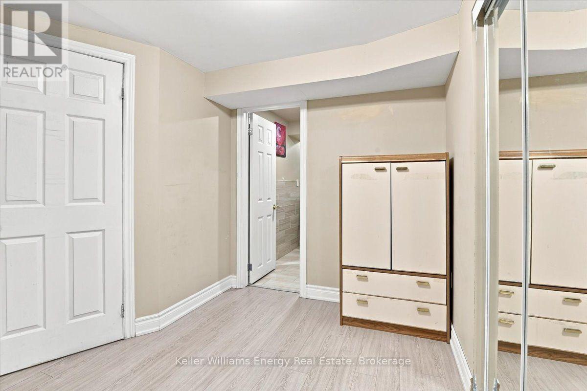 21 Upland Drive, Whitby, Ontario  L1N 8H9 - Photo 11 - E13762594