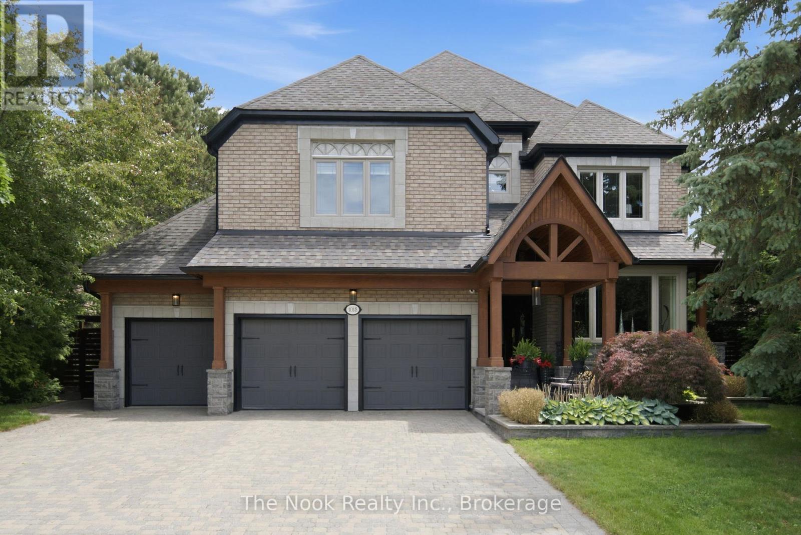 1018 Lockwood Circle, Newmarket, Ontario  L3X 1M2 - Photo 1 - N13762554