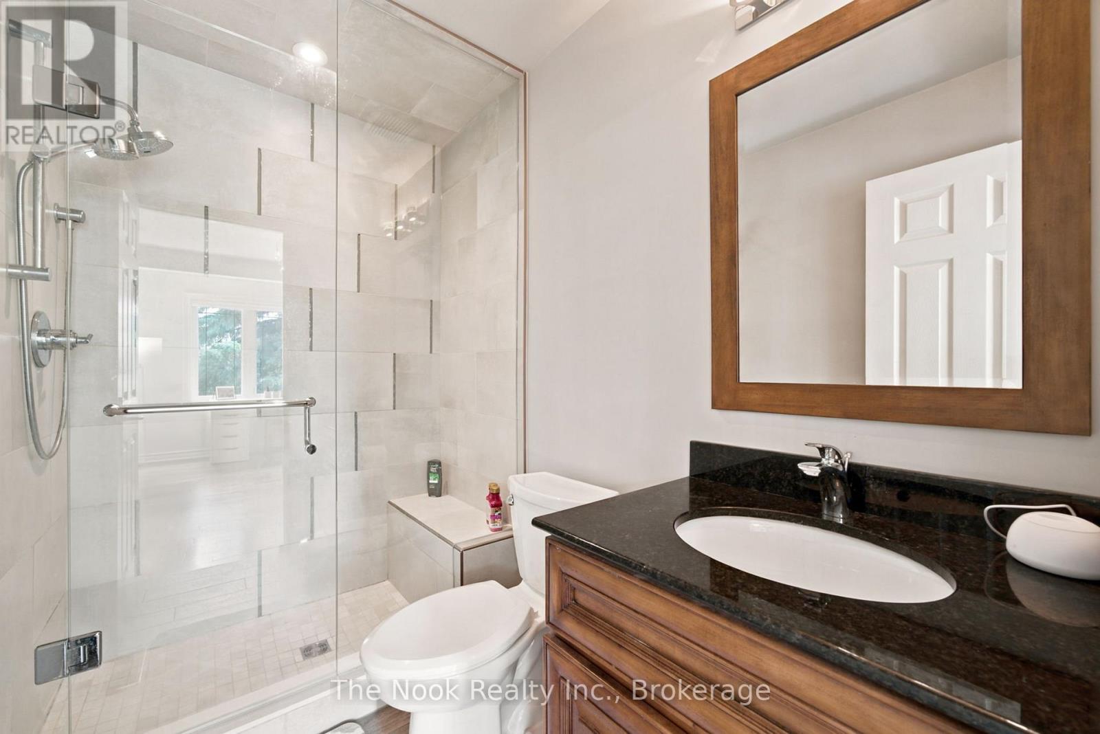 1018 Lockwood Circle, Newmarket, Ontario  L3X 1M2 - Photo 31 - N13762554