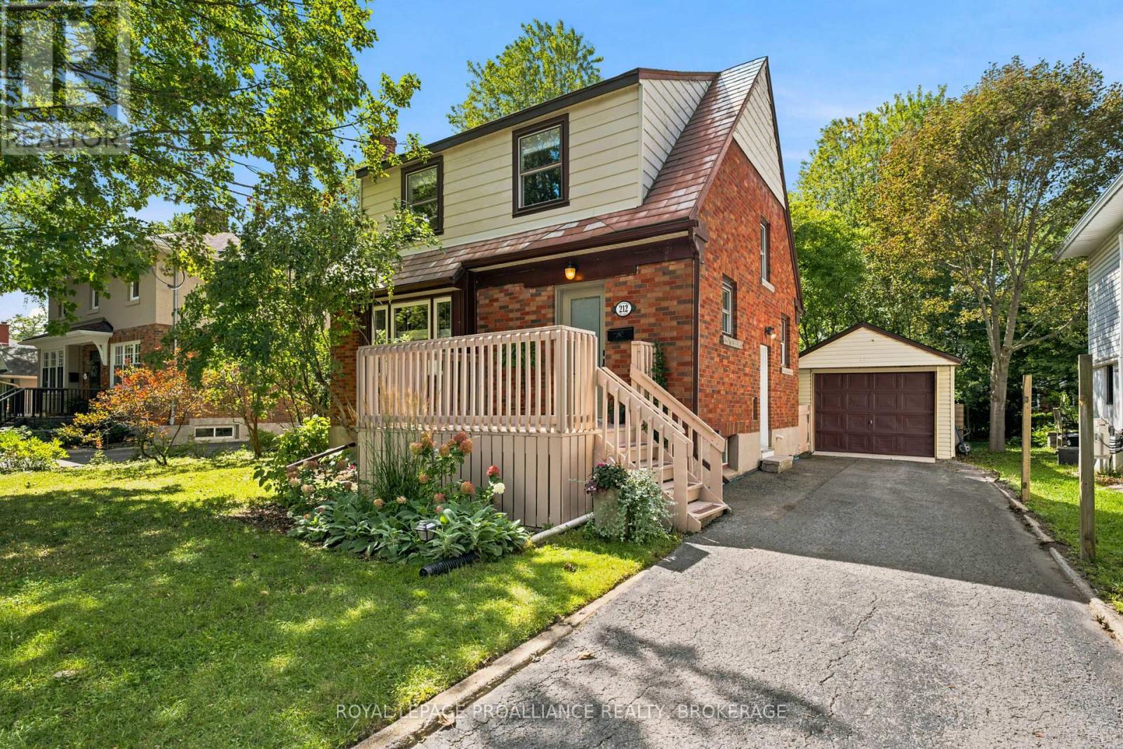 212 Westdale Avenue, Kingston, Ontario  K7L 4S5 - Photo 1 - X13762492