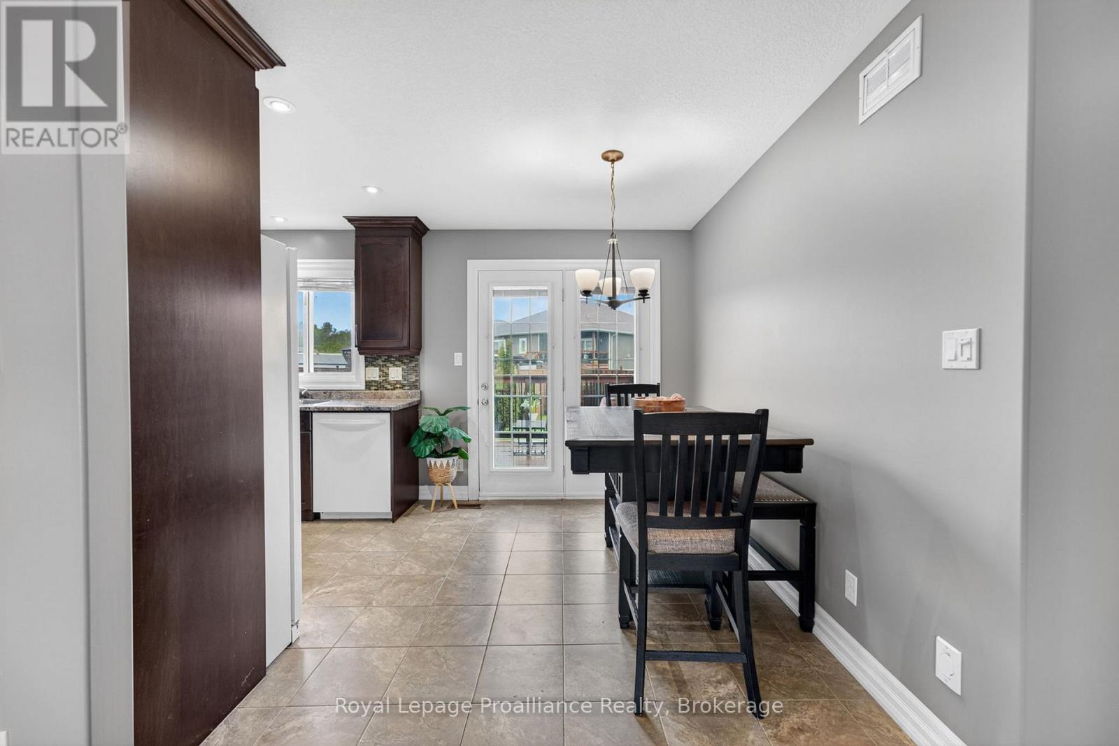 32 Aspen Drive, Quinte West, Ontario  K8V 0E2 - Photo 7 - X13762440