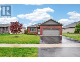 32 ASPEN DRIVE, Quinte West, Ontario