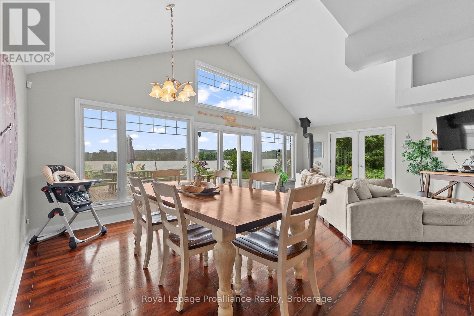 137 Lakeshore Drive, Madawaska Valley, Ontario  K0J 1B0 - Photo 13 - X13762584