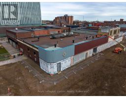 A & B - 615 VICTORIA AVE E, Thunder Bay, Ontario