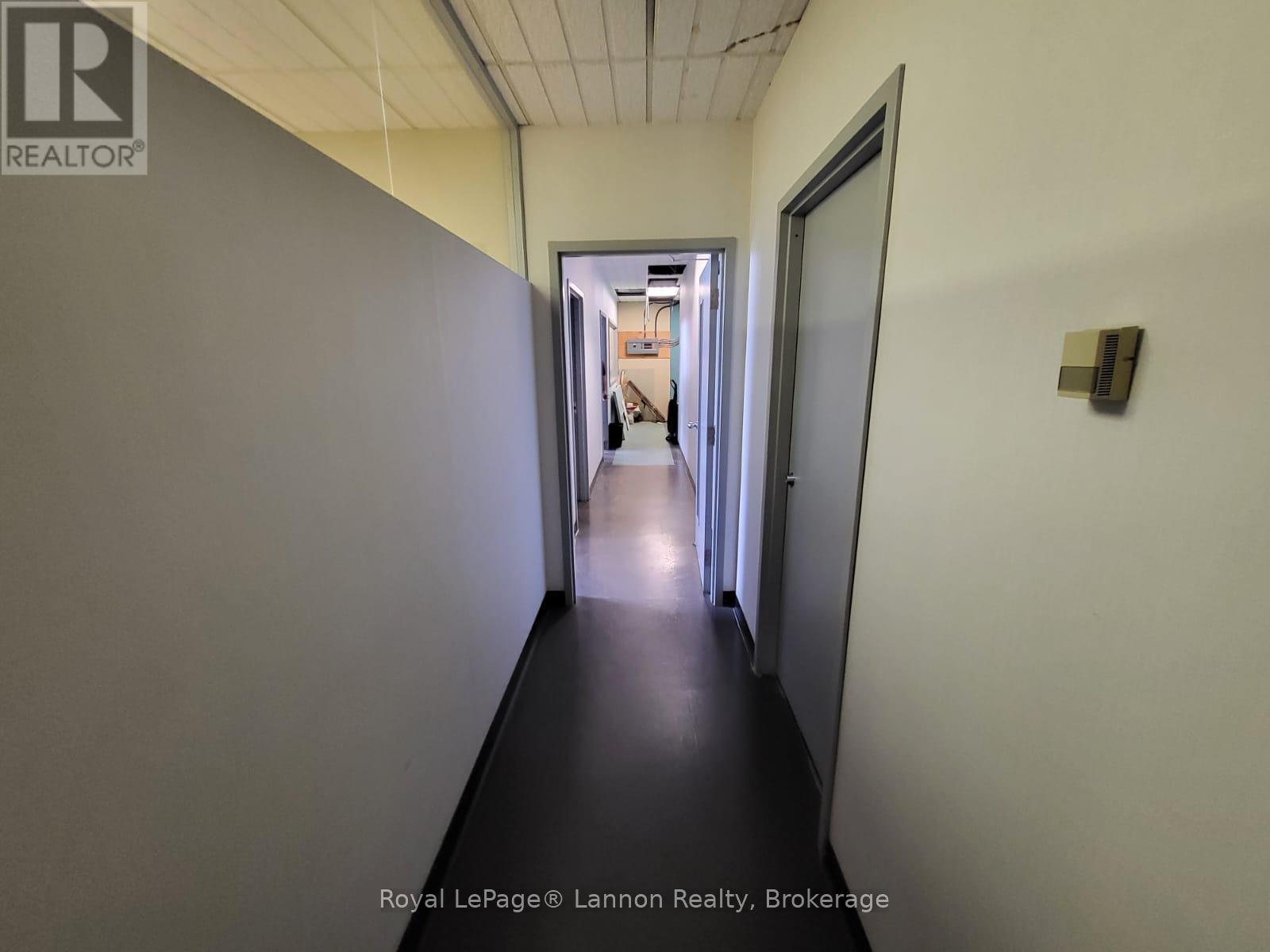 B - 947 Memorial Avenue, Thunder Bay, Ontario  P7B 4A1 - Photo 13 - X13256018