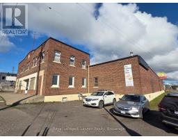 184 CAMELOT STREET, Thunder Bay, Ontario
