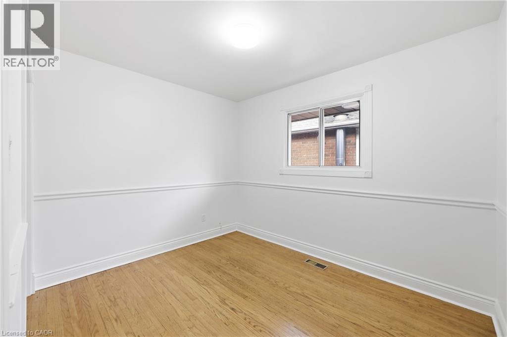 304 Whitney Avenue, Hamilton, Ontario  L8S 2H2 - Photo 16 - 40861682