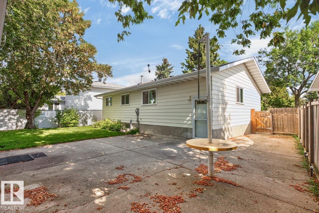 76 Corinthia Dr, Leduc, Alberta  T9E 4X2 - Photo 36 - E4507733