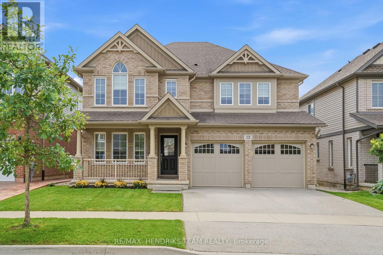 12 Riley Avenue, Pelham (Fonthill), Ontario L3B 5N5 - Photo 1 - X13762382