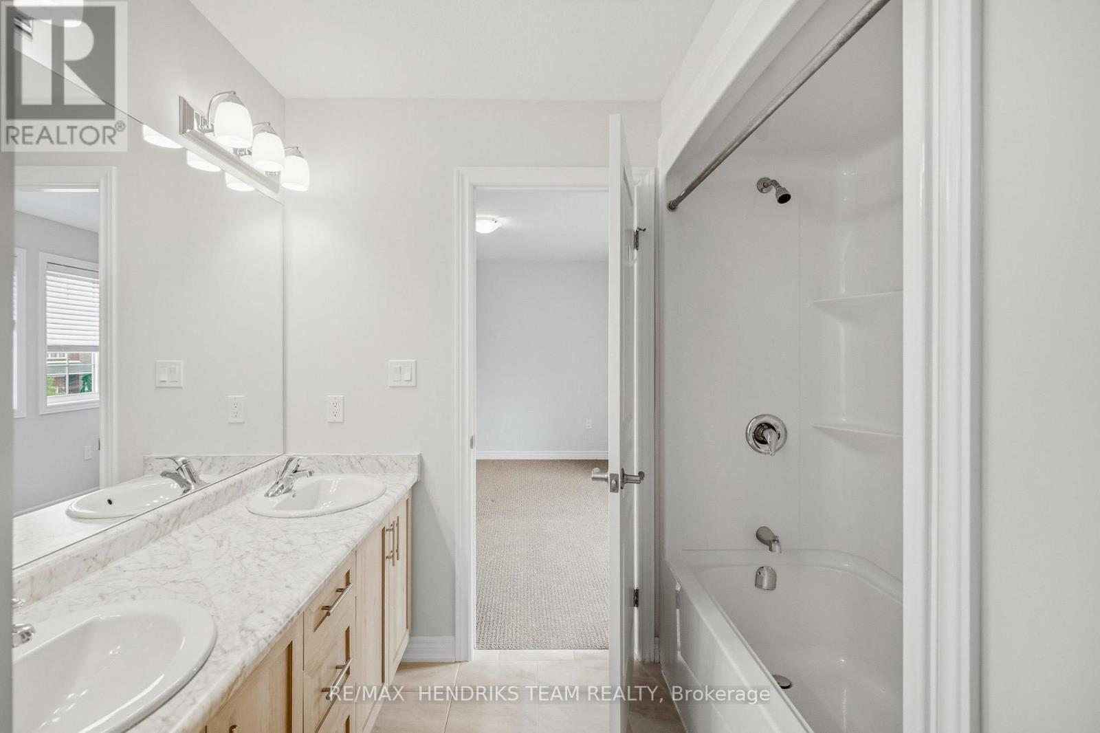 12 Riley Avenue, Pelham (Fonthill), Ontario L3B 5N5 - Photo 28 - X13762382