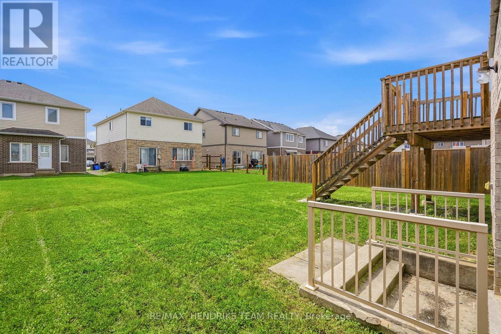 12 Riley Avenue, Pelham (Fonthill), Ontario L3B 5N5 - Photo 38 - X13762382