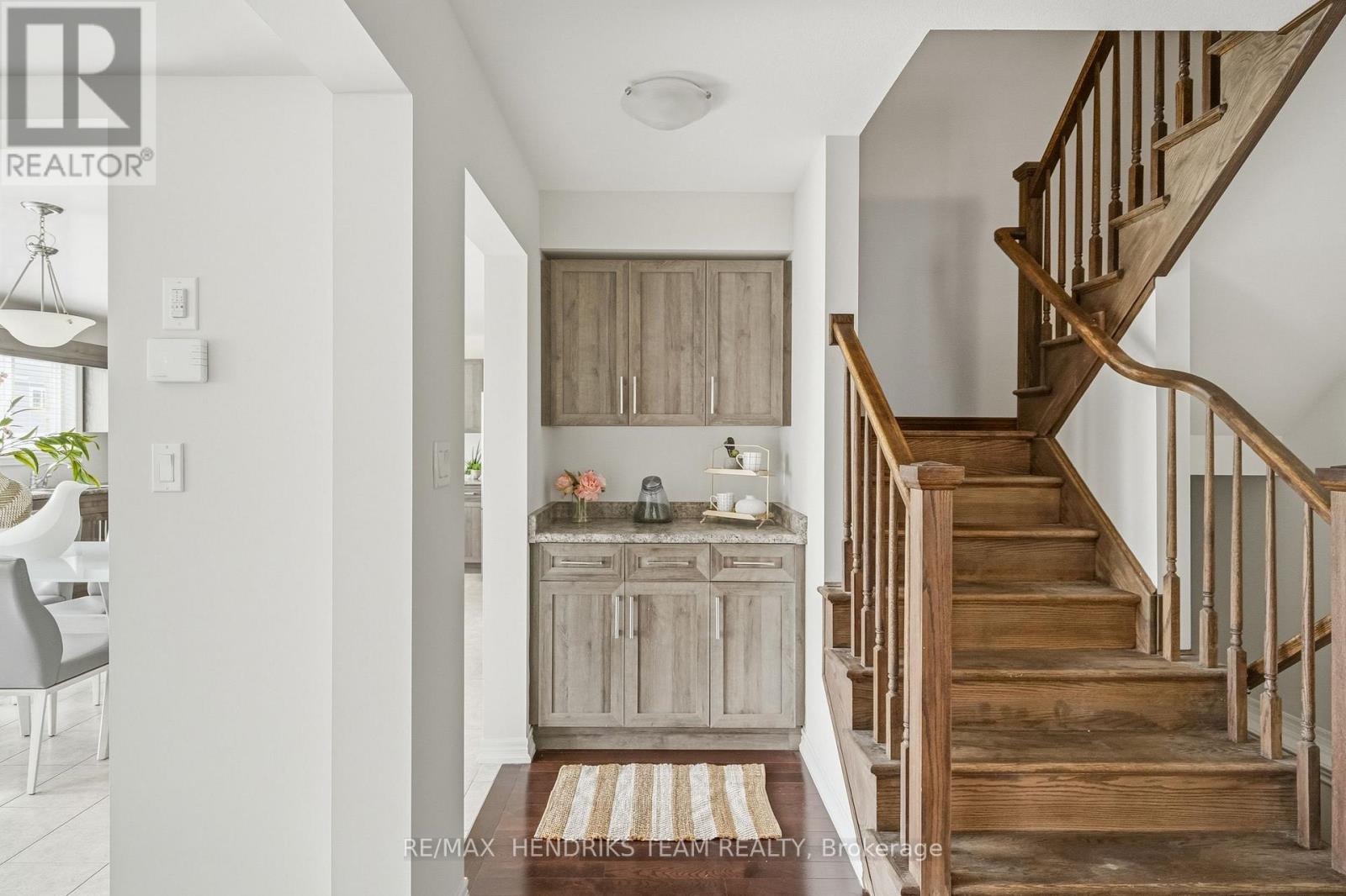 12 Riley Avenue, Pelham (Fonthill), Ontario L3B 5N5 - Photo 8 - X13762382