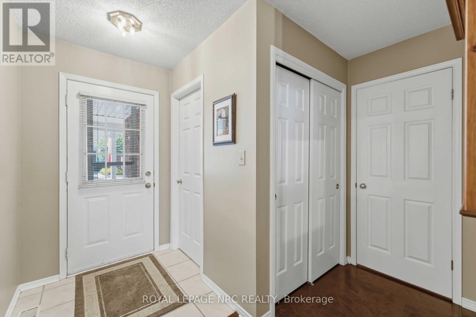 10 - 4107 Butternut Court, Lincoln, Ontario  L0R 2C0 - Photo 3 - X13762526