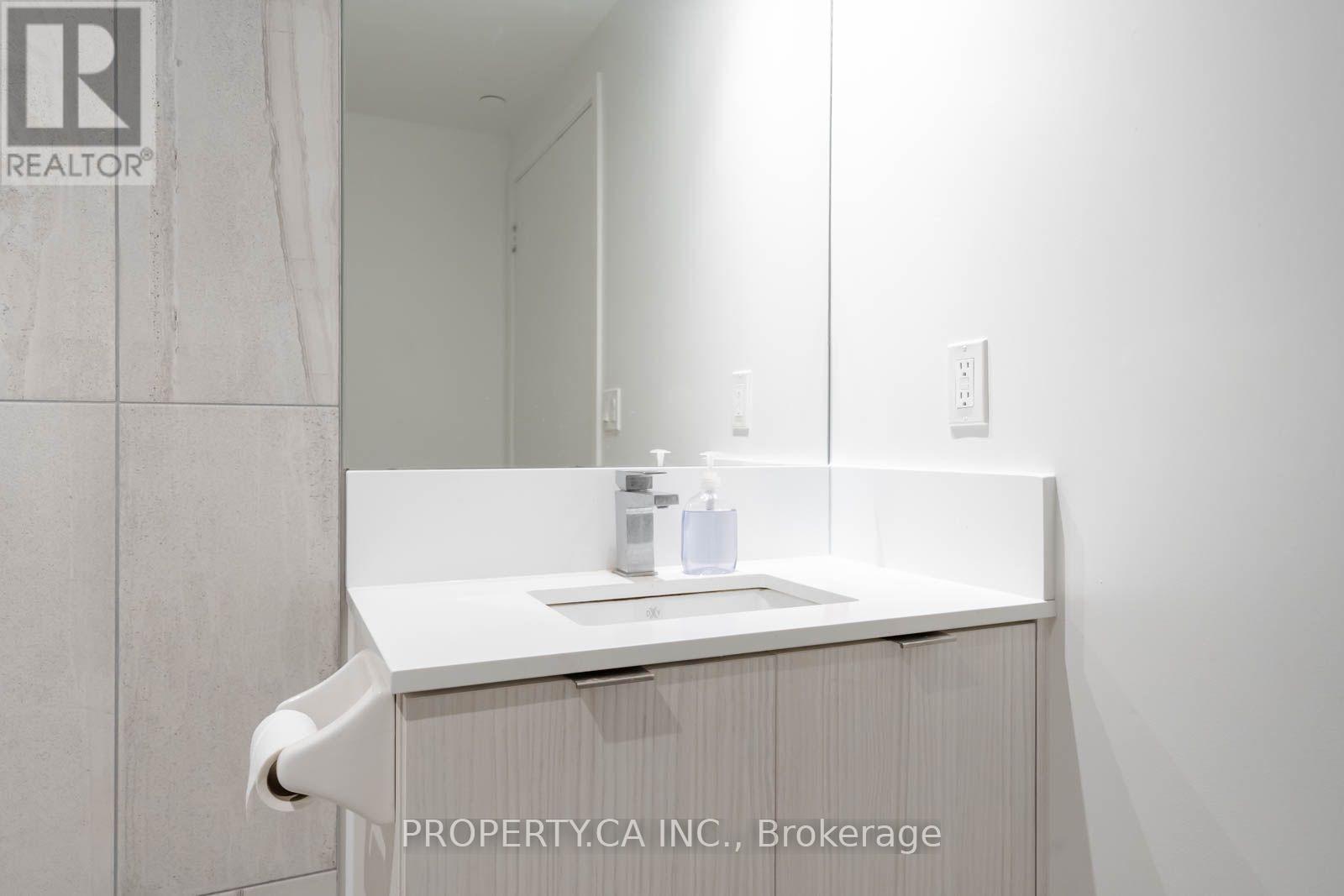 2612 - 99 Broadway Avenue, Toronto, Ontario  M4P 0E3 - Photo 11 - C13762388