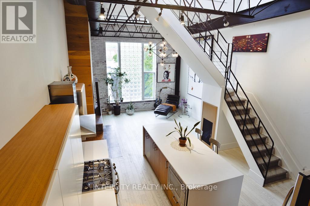 208 - 676 RICHMOND STREET W, Toronto, Ontario