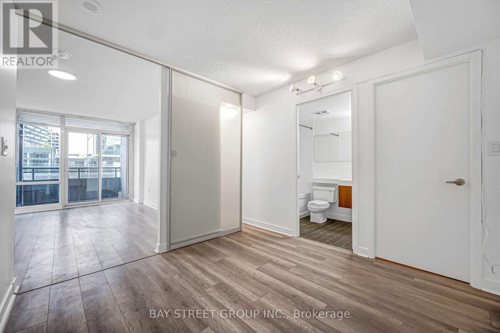 816 - 25 Telegram Mews, Toronto, Ontario  M5V 3Z1 - Photo 13 - C13762504