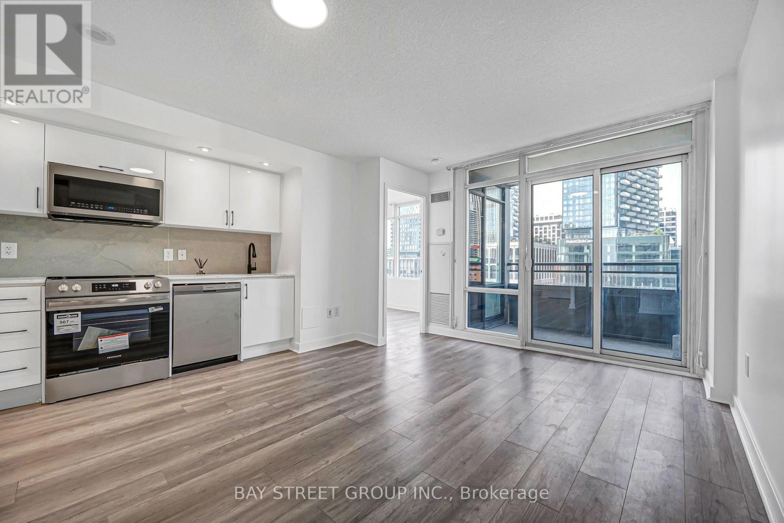 816 - 25 Telegram Mews, Toronto, Ontario  M5V 3Z1 - Photo 9 - C13762504